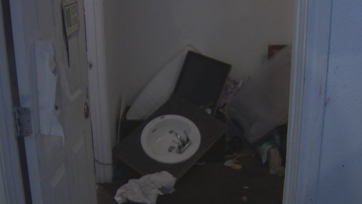 Residents at Mueller Flats Apartments being forced out by management